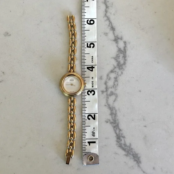 Vintage Gucci interchangeable bezel watch - Picture 6 of 6